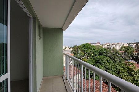 Apartamento à venda com 59m², 2 quartos e 1 vaga Apartamento à venda com 59m², 2 quartos e 1 vagaVaranda