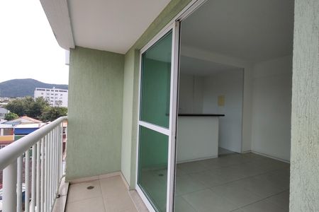 Apartamento à venda com 59m², 2 quartos e 1 vaga Apartamento à venda com 59m², 2 quartos e 1 vagaVaranda