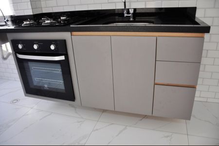 Apartamento para alugar com 30m², 2 quartos e sem vaga Apartamento para alugar com 30m², 2 quartos e sem vagaDetalhe - Cozinha Americana