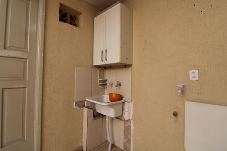 Casa à venda com 140m², 4 quartos e 2 vagasárea de serviço / quintal