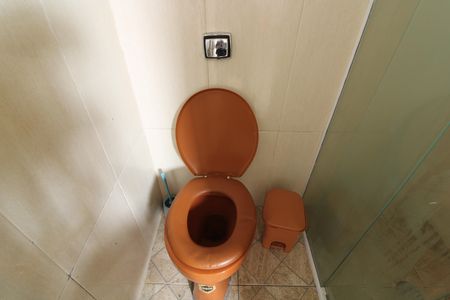Casa à venda com 140m², 4 quartos e 2 vagasBanheiro da Suíte externa