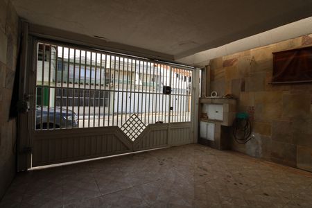 Casa à venda com 140m², 4 quartos e 2 vagasGaragem
