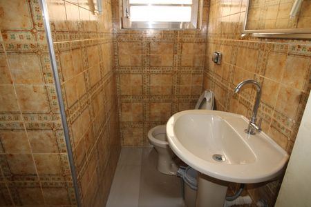 Casa à venda com 140m², 4 quartos e 2 vagasBanheiro 2