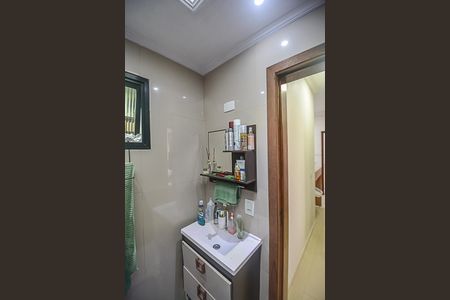 Apartamento à venda com 66m², 2 quartos e 1 vaga Apartamento à venda com 66m², 2 quartos e 1 vagaBanheiro social