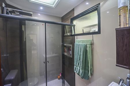 Apartamento à venda com 66m², 2 quartos e 1 vaga Apartamento à venda com 66m², 2 quartos e 1 vagaBanheiro social