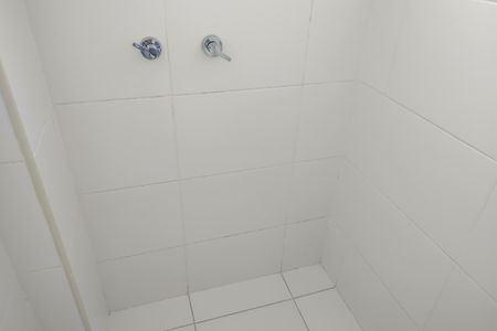 Apartamento para alugar com 70m², 2 quartos e 1 vaga Apartamento para alugar com 70m², 2 quartos e 1 vagaBanheiro da Suíte