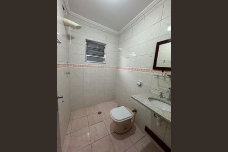 Casa para alugar com 200m², 3 quartos e 1 vaga Casa para alugar com 200m², 3 quartos e 1 vagaBanheiro 2