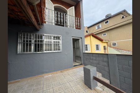 Casa para alugar com 200m², 3 quartos e 1 vaga Casa para alugar com 200m², 3 quartos e 1 vagaQuintal