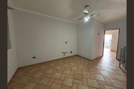 Sala de casa para alugar com 3 quartos, 200m² em Jardim Dayaquinha, Osasco