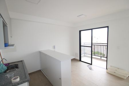Sala / Cozinha de apartamento à venda com 1 quarto, 30m² em Parada Inglesa, São Paulo