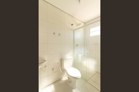 Apartamento para alugar com 50m², 3 quartos e 1 vaga Apartamento para alugar com 50m², 3 quartos e 1 vagaBanheiro da Suíte
