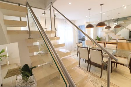 Sala de casa para alugar com 4 quartos, 175m² em Jardim das Flores, Osasco