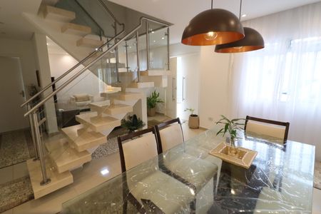 Casa para alugar com 175m², 4 quartos e 4 vagasSala