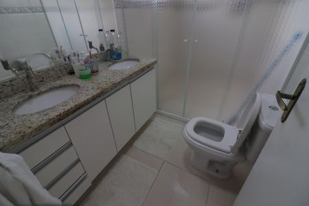 Casa para alugar com 175m², 4 quartos e 4 vagasBanheiro da Suíte 3