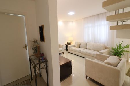 Sala de casa para alugar com 4 quartos, 175m² em Jardim das Flores, Osasco