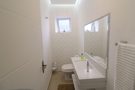 Casa para alugar com 175m², 4 quartos e 4 vagasLavabo