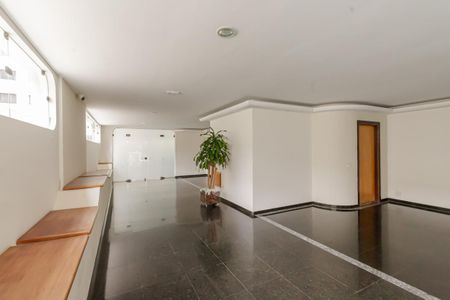 Apartamento à venda com 110m², 3 quartos e 1 vaga Apartamento à venda com 110m², 3 quartos e 1 vagaÁrea comum - Hall Social