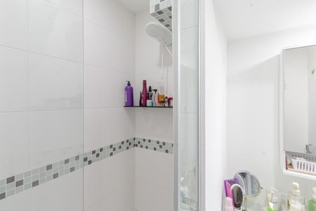 Apartamento à venda com 110m², 3 quartos e 1 vaga Apartamento à venda com 110m², 3 quartos e 1 vagaBanheiro da Suíte