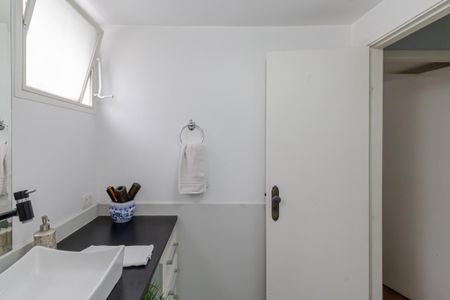 Apartamento à venda com 110m², 3 quartos e 1 vaga Apartamento à venda com 110m², 3 quartos e 1 vagaBanheiro