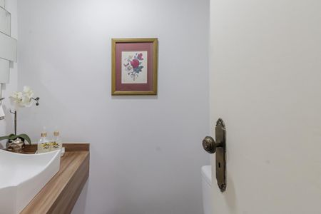Apartamento à venda com 110m², 3 quartos e 1 vaga Apartamento à venda com 110m², 3 quartos e 1 vagaLavabo