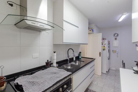 Apartamento à venda com 110m², 3 quartos e 1 vaga Apartamento à venda com 110m², 3 quartos e 1 vagaCozinha
