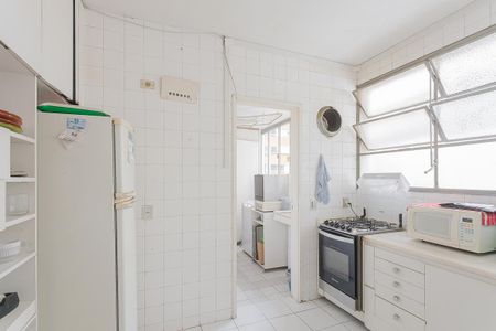 Apartamento à venda com 170m², 3 quartos e 1 vaga Apartamento à venda com 170m², 3 quartos e 1 vagaCozinha