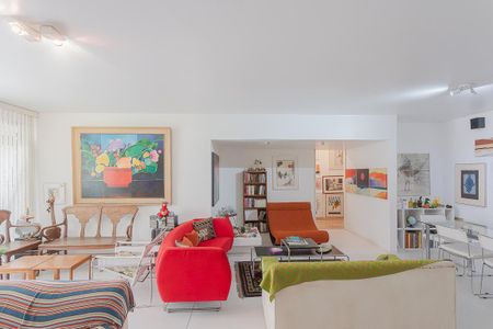 Apartamento à venda com 170m², 3 quartos e 1 vaga Apartamento à venda com 170m², 3 quartos e 1 vagaSala