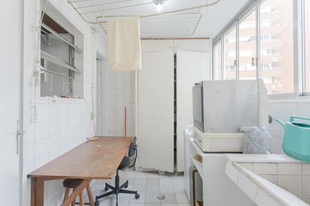 Apartamento à venda com 170m², 3 quartos e 1 vaga Apartamento à venda com 170m², 3 quartos e 1 vagaÁrea de Serviço