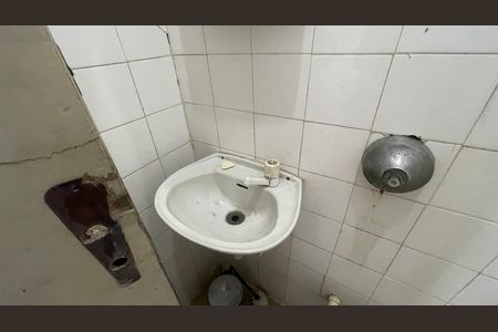 Casa para alugar com 50m², 1 quarto e sem vaga Casa para alugar com 50m², 1 quarto e sem vagaBanheiro