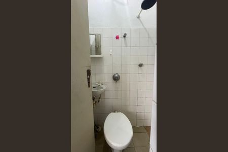 Casa para alugar com 50m², 1 quarto e sem vaga Casa para alugar com 50m², 1 quarto e sem vagaBanheiro