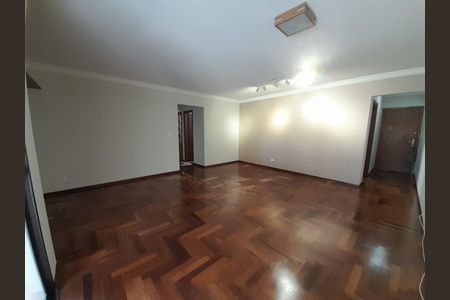 Apartamento para alugar com 119m², 4 quartos e 2 vagasQuarto