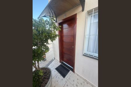 Casa de condomínio à venda com 90m², 3 quartos e 2 vagas