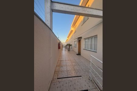 Casa de condomínio à venda com 90m², 3 quartos e 2 vagas