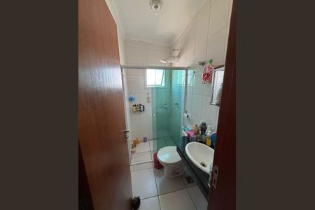 Banheiro  de casa de condomínio à venda com 3 quartos, 90m² em Cupecê, São Paulo