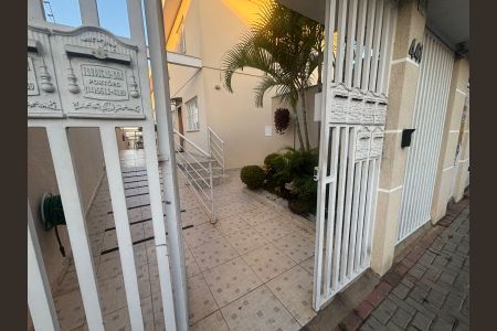 Casa de condomínio à venda com 90m², 3 quartos e 2 vagas