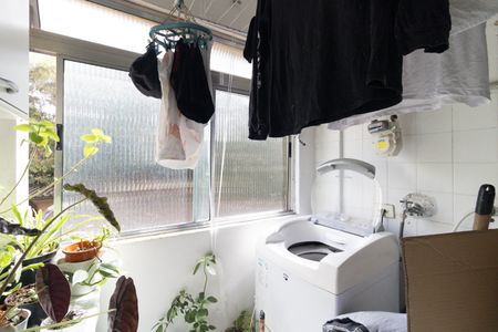 Apartamento à venda com 60m², 2 quartos e 1 vaga Apartamento à venda com 60m², 2 quartos e 1 vagaLavanderia