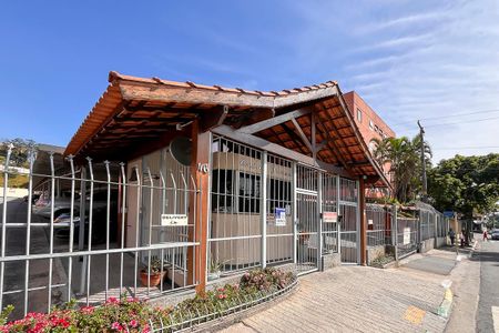 Apartamento à venda com 55m², 2 quartos e 1 vagaFachada + plaquinha