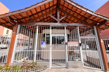 Apartamento à venda com 55m², 2 quartos e 1 vagaFachada + plaquinha