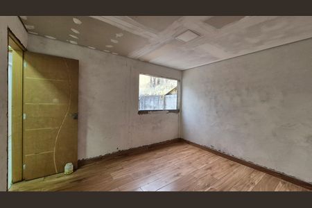 Casa à venda com 100m², 2 quartos e 2 vagasQuarto 