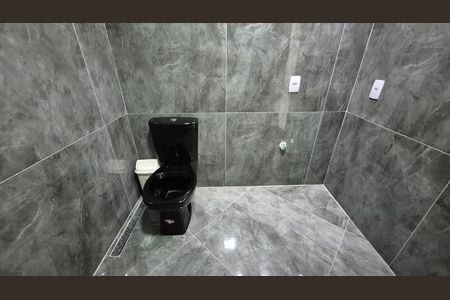 Casa à venda com 100m², 2 quartos e 2 vagasBanheiro 