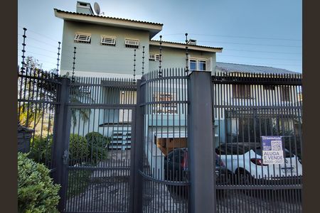 Casa para alugar com 249m², 4 quartos e 2 vagas Casa para alugar com 249m², 4 quartos e 2 vagasFachada