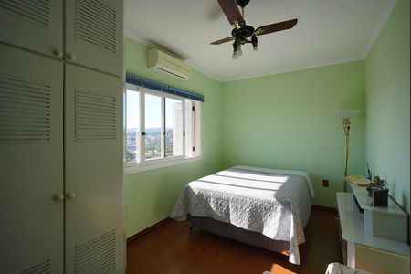 Casa para alugar com 249m², 4 quartos e 2 vagas Casa para alugar com 249m², 4 quartos e 2 vagasQuarto 3