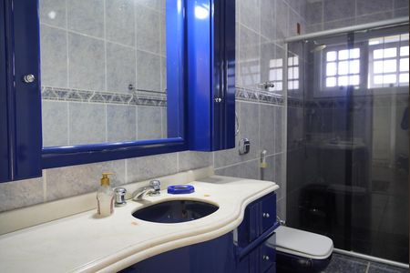 Casa para alugar com 249m², 4 quartos e 2 vagas Casa para alugar com 249m², 4 quartos e 2 vagasBanheiro