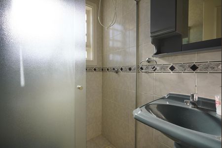 Casa para alugar com 249m², 4 quartos e 2 vagas Casa para alugar com 249m², 4 quartos e 2 vagasBanheiro 2