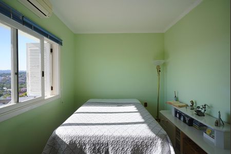 Casa para alugar com 249m², 4 quartos e 2 vagas Casa para alugar com 249m², 4 quartos e 2 vagasQuarto 3