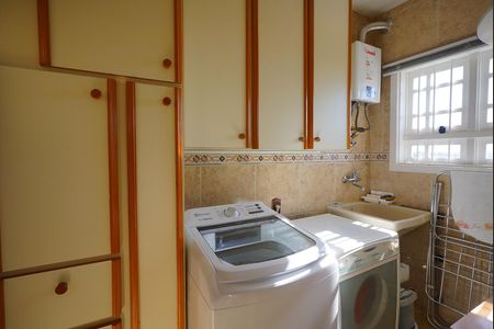 Casa para alugar com 249m², 4 quartos e 2 vagas Casa para alugar com 249m², 4 quartos e 2 vagasÁrea de Serviço