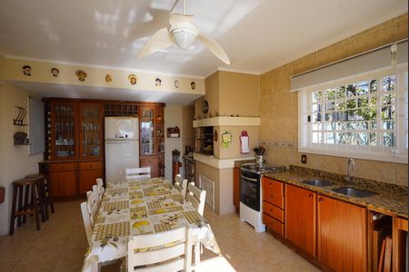 Casa para alugar com 249m², 4 quartos e 2 vagas Casa para alugar com 249m², 4 quartos e 2 vagasCozinha 2 espaço gourmet