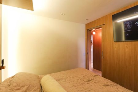 Apartamento à venda com 72m², 2 quartos e 1 vaga
