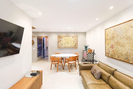 Apartamento à venda com 72m², 2 quartos e 1 vaga