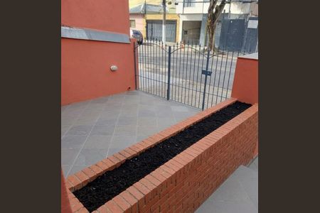 Casa à venda com 180m², 2 quartos e 2 vagas Casa à venda com 180m², 2 quartos e 2 vagasGaragem